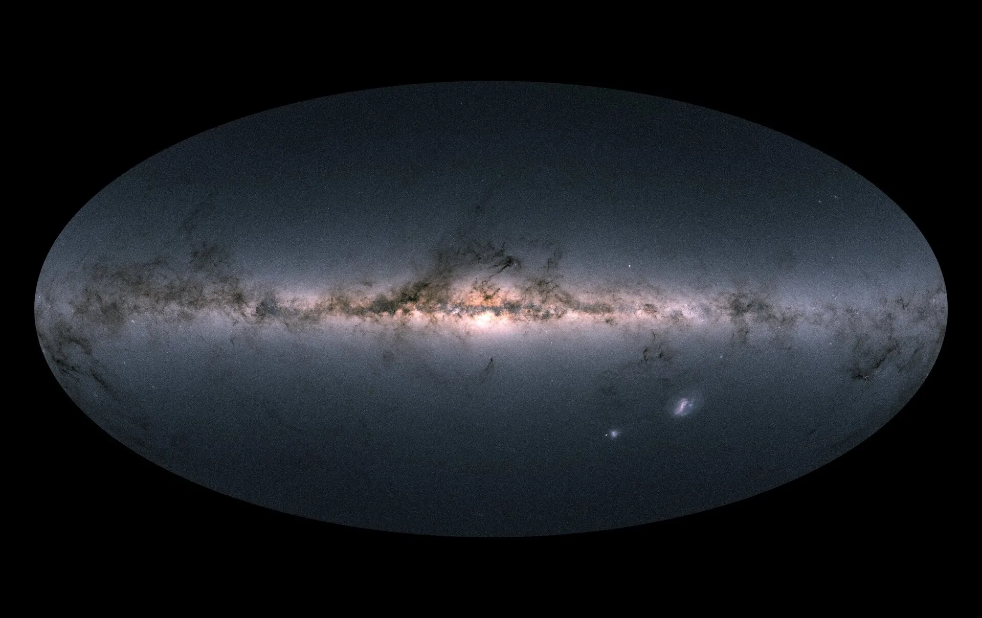 Linnunrata ekvaattoritasosta kuvattuna Gaia-satelliitin ottamien kuvien mukaan