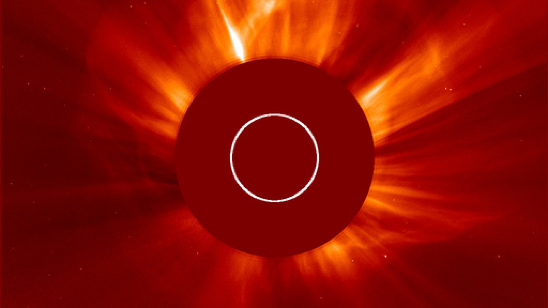 Purkaus SOHOn näkemänä