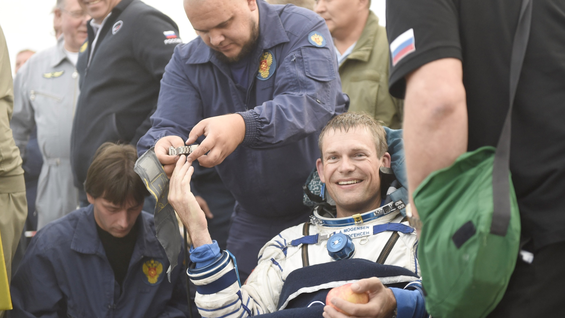 Andreas takaisin Maan pinnalla