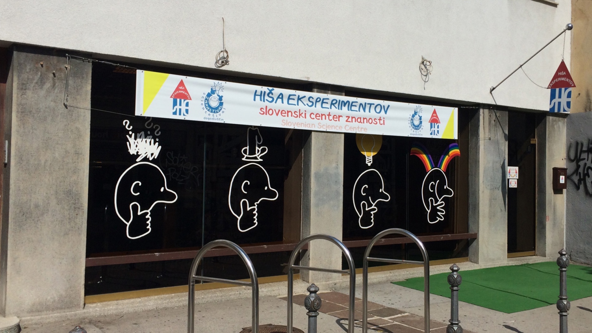 Hisa Experimentov ulkoa