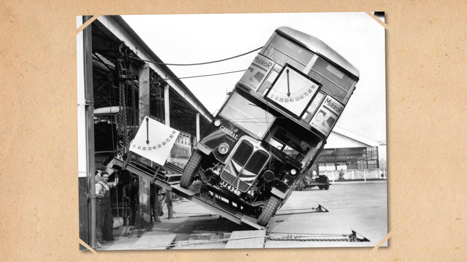 Lontoon bussia testataan vuonna 1993