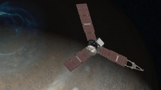 Juno Jupiterin pohjoisnavan päällä (taiteilijan näkemys)