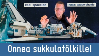 Spacelab sukkulan sisällä sivukuvassa
